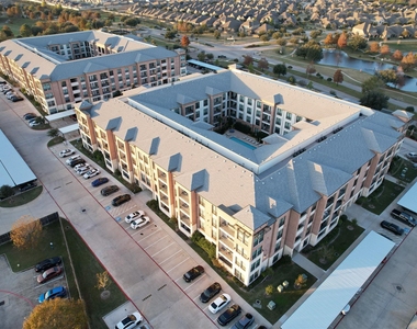 7204 Town Center Boulevard - Photo Thumbnail 1