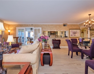 5550 Heron Point Drive - Photo Thumbnail 3