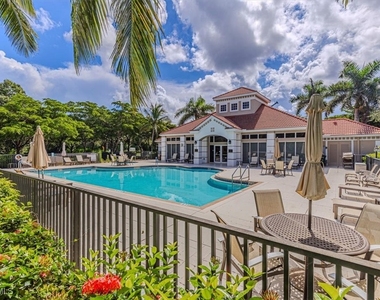 7837 Hawthorne Drive - Photo Thumbnail 28