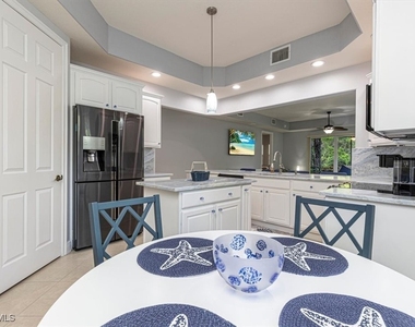 7837 Hawthorne Drive - Photo Thumbnail 10