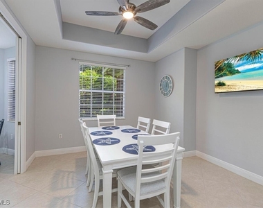 7837 Hawthorne Drive - Photo Thumbnail 11