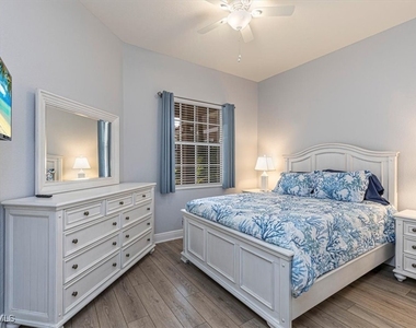 7837 Hawthorne Drive - Photo Thumbnail 18
