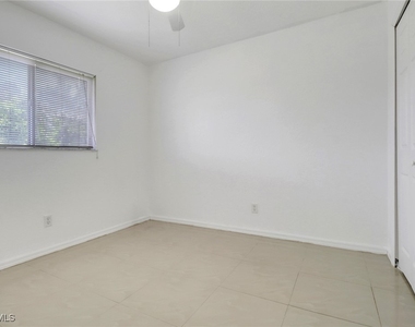 765 Aprile Avenue S - Photo Thumbnail 17