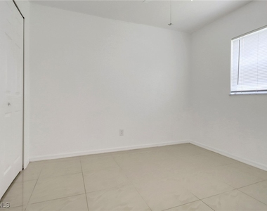 765 Aprile Avenue S - Photo Thumbnail 22