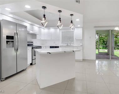 765 Aprile Avenue S - Photo Thumbnail 7