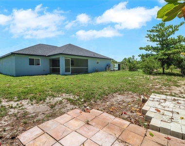 765 Aprile Avenue S - Photo Thumbnail 27