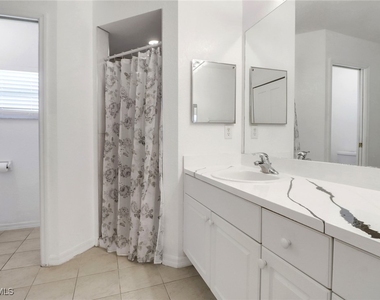 765 Aprile Avenue S - Photo Thumbnail 16