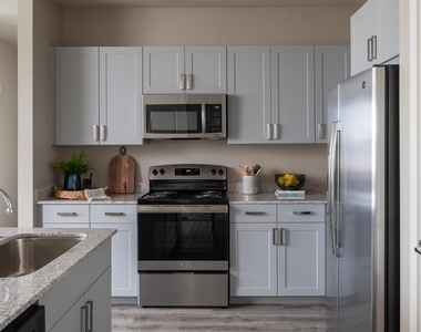 2525 Citywest Boulevard - Photo Thumbnail 6