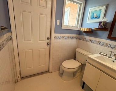 5 82nd Avenue - Photo Thumbnail 28