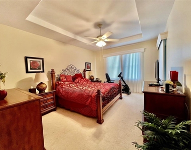 3304 Sunset Key Circle - Photo Thumbnail 16