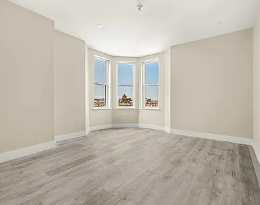 739 6th Avenue - Photo Thumbnail 1
