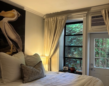 290 West 12th Street - Photo Thumbnail 2