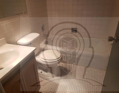 452 W Aldine Ave. - Photo Thumbnail 3
