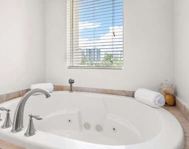 514 N Birch Road - Photo Thumbnail 40