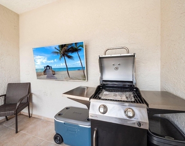 514 N Birch Road - Photo Thumbnail 59
