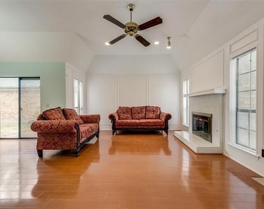 2929 Big Oaks Drive - Photo Thumbnail 6