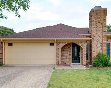 2929 Big Oaks Drive - Photo Thumbnail 4