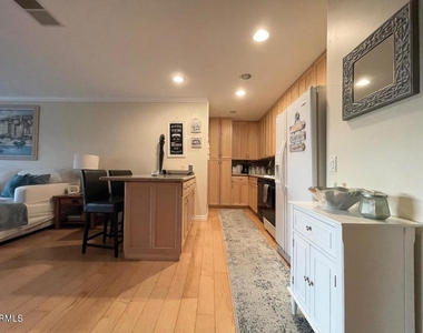 671 Bluewater Way - Photo Thumbnail 9