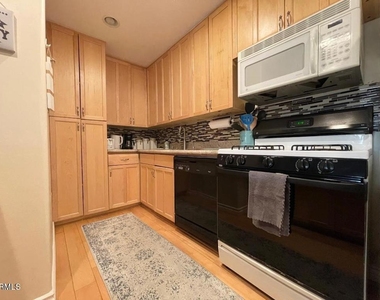 671 Bluewater Way - Photo Thumbnail 11