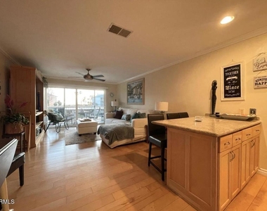 671 Bluewater Way - Photo Thumbnail 13
