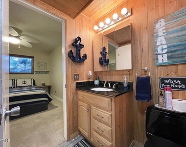 671 Bluewater Way - Photo Thumbnail 7