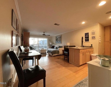 671 Bluewater Way - Photo Thumbnail 8