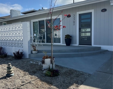 33792 Chula Vista Avenue - Photo Thumbnail 1