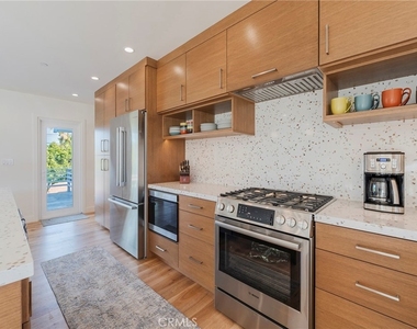 33792 Chula Vista Avenue - Photo Thumbnail 7