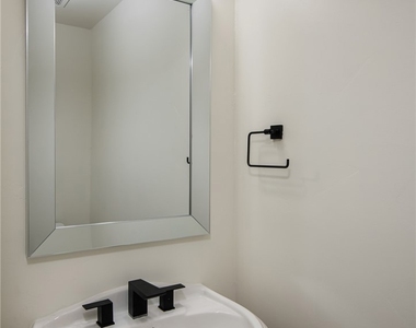 1477 Sequoia Drive - Photo Thumbnail 7