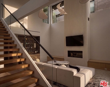 738 Palms Boulevard - Photo Thumbnail 6