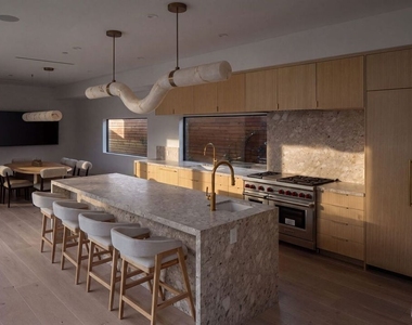 738 Palms Boulevard - Photo Thumbnail 8