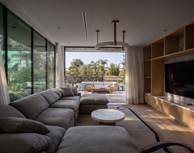 738 Palms Boulevard - Photo Thumbnail 1