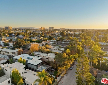 738 Palms Boulevard - Photo Thumbnail 30
