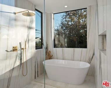 738 Palms Boulevard - Photo Thumbnail 32