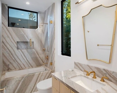 738 Palms Boulevard - Photo Thumbnail 35