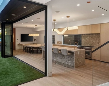 738 Palms Boulevard - Photo Thumbnail 16