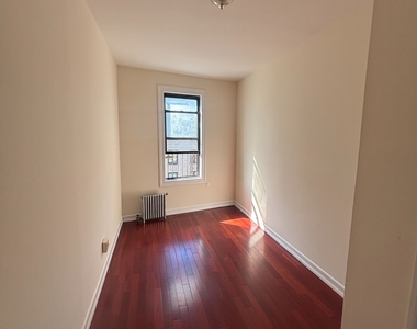 West 172nd Street - Photo Thumbnail 6