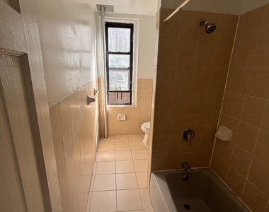 West 172nd Street - Photo Thumbnail 7
