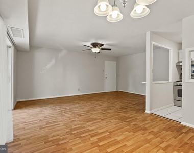 12654 Dara Drive - Photo Thumbnail 5