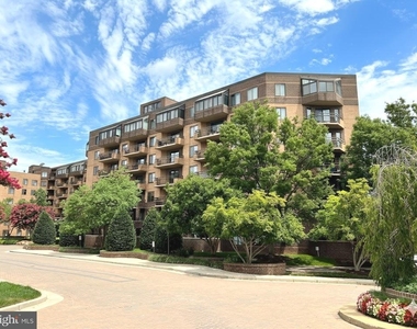 2111 Wisconsin Avenue Nw - Photo Thumbnail 8