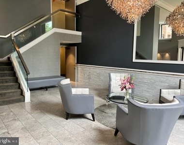 2111 Wisconsin Avenue Nw - Photo Thumbnail 1