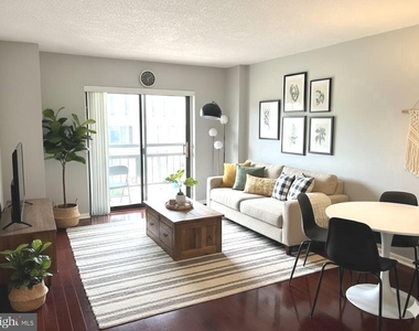 2111 Wisconsin Avenue Nw - Photo Thumbnail 9