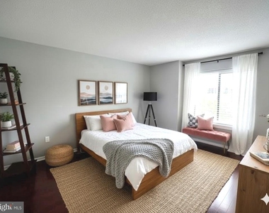 2111 Wisconsin Avenue Nw - Photo Thumbnail 12