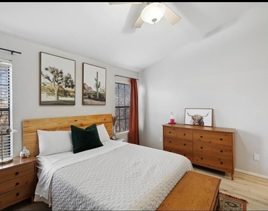 11404 Walnut Ridge Dr - Photo Thumbnail 8