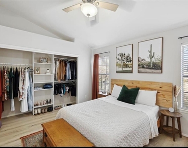11404 Walnut Ridge Dr - Photo Thumbnail 7