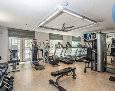 5800 Woodway Drive - Photo Thumbnail 11