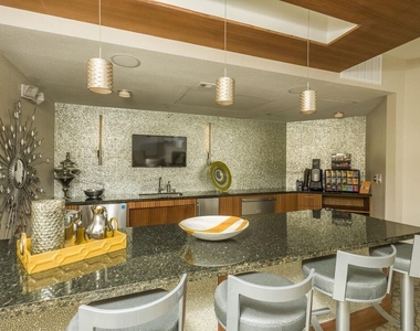5800 Woodway Drive - Photo Thumbnail 17