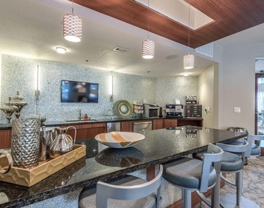 5800 Woodway Drive - Photo Thumbnail 16