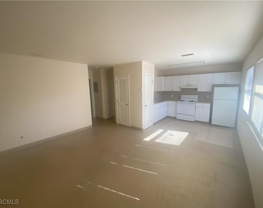 3555 Seminole Avenue - Photo Thumbnail 1