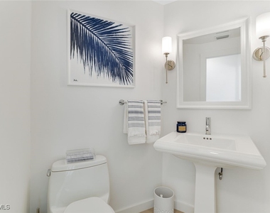 8345 Excalibur Circle - Photo Thumbnail 11
